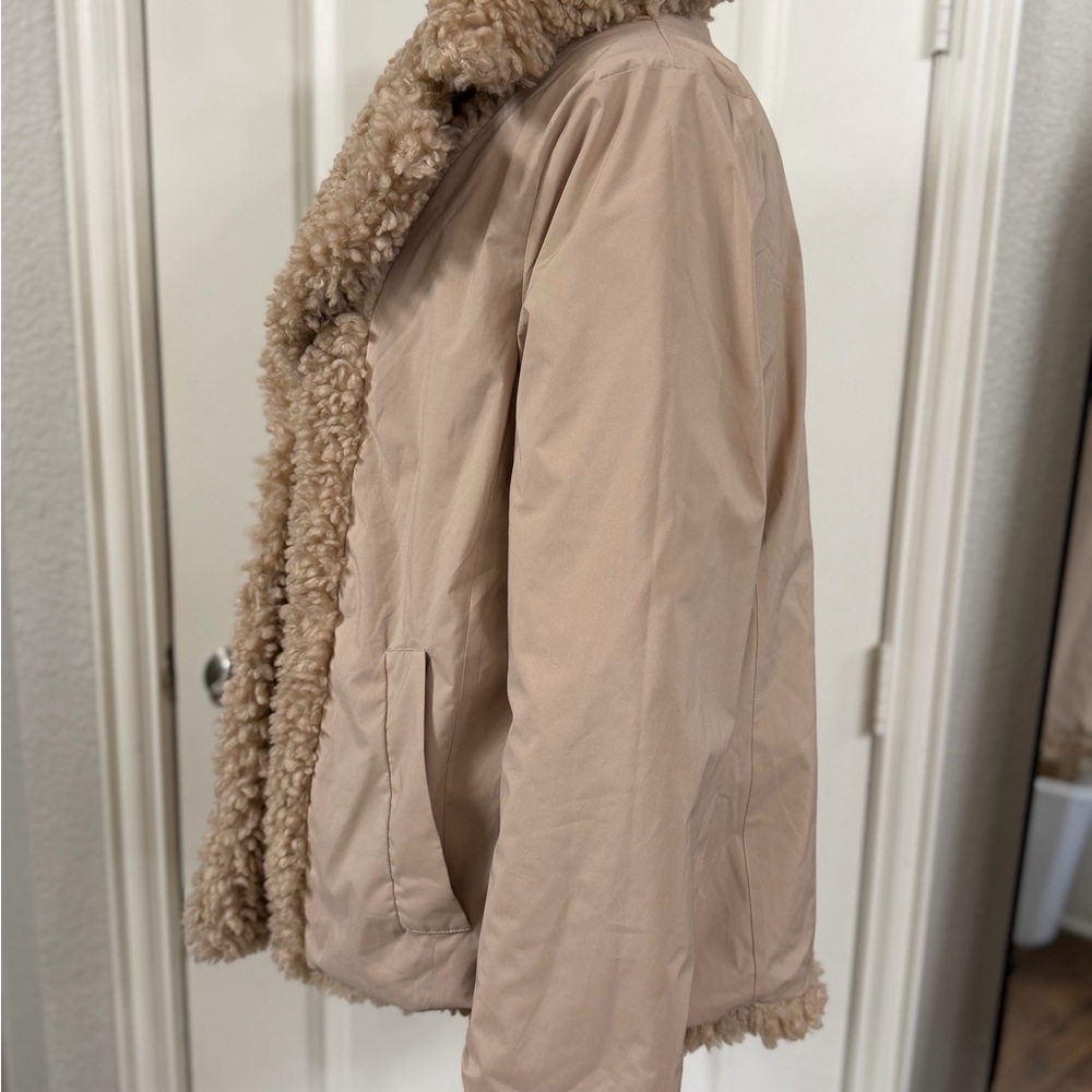 Kensie Women's Cozy Tan Reversible Teddy Jacket - Picture 6 of 9